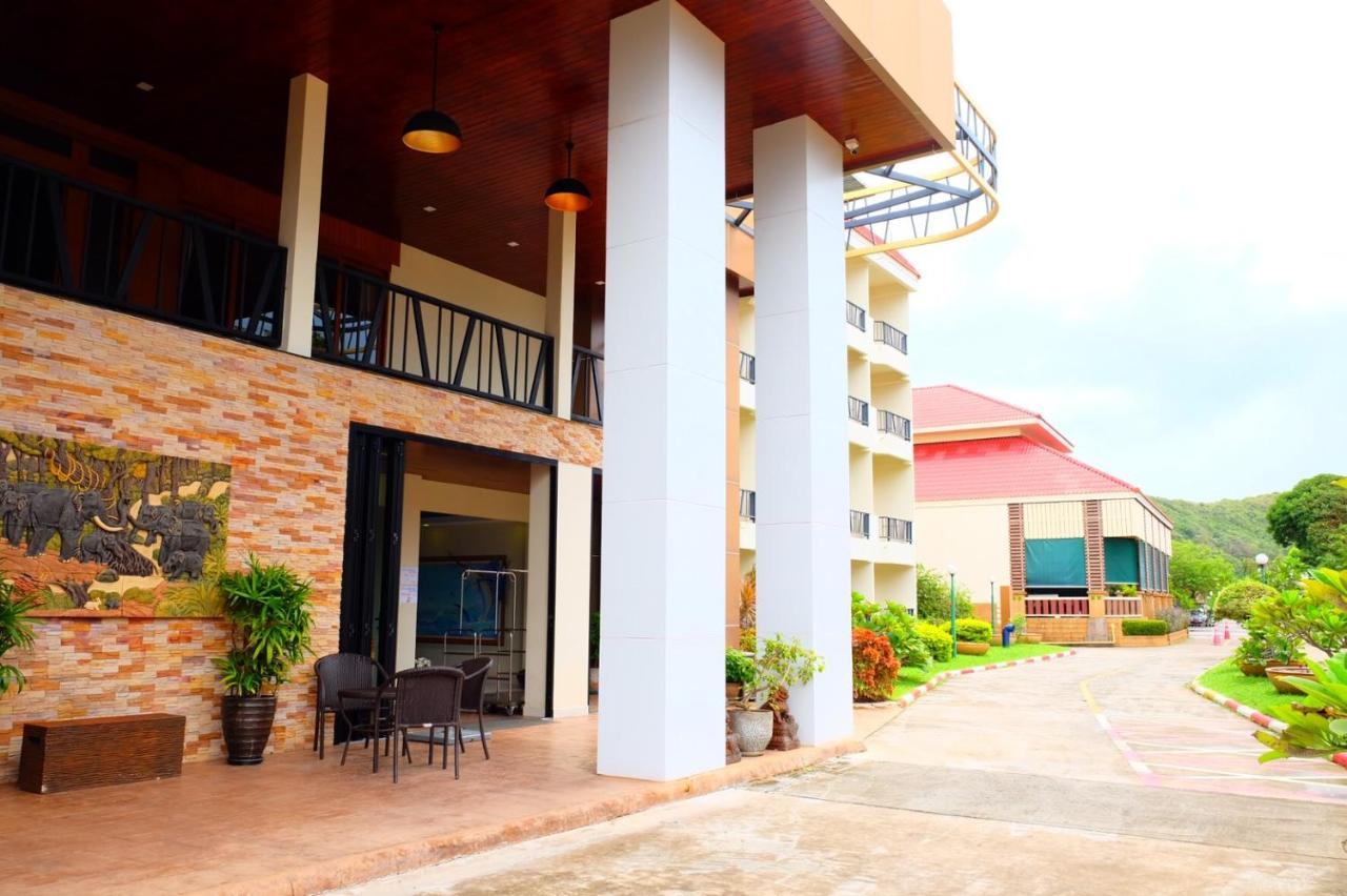 New Travel Beach Hotel & Resort Чао-Лао-Бич Экстерьер фото